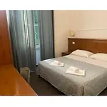 La Casa Di Raffy 3*